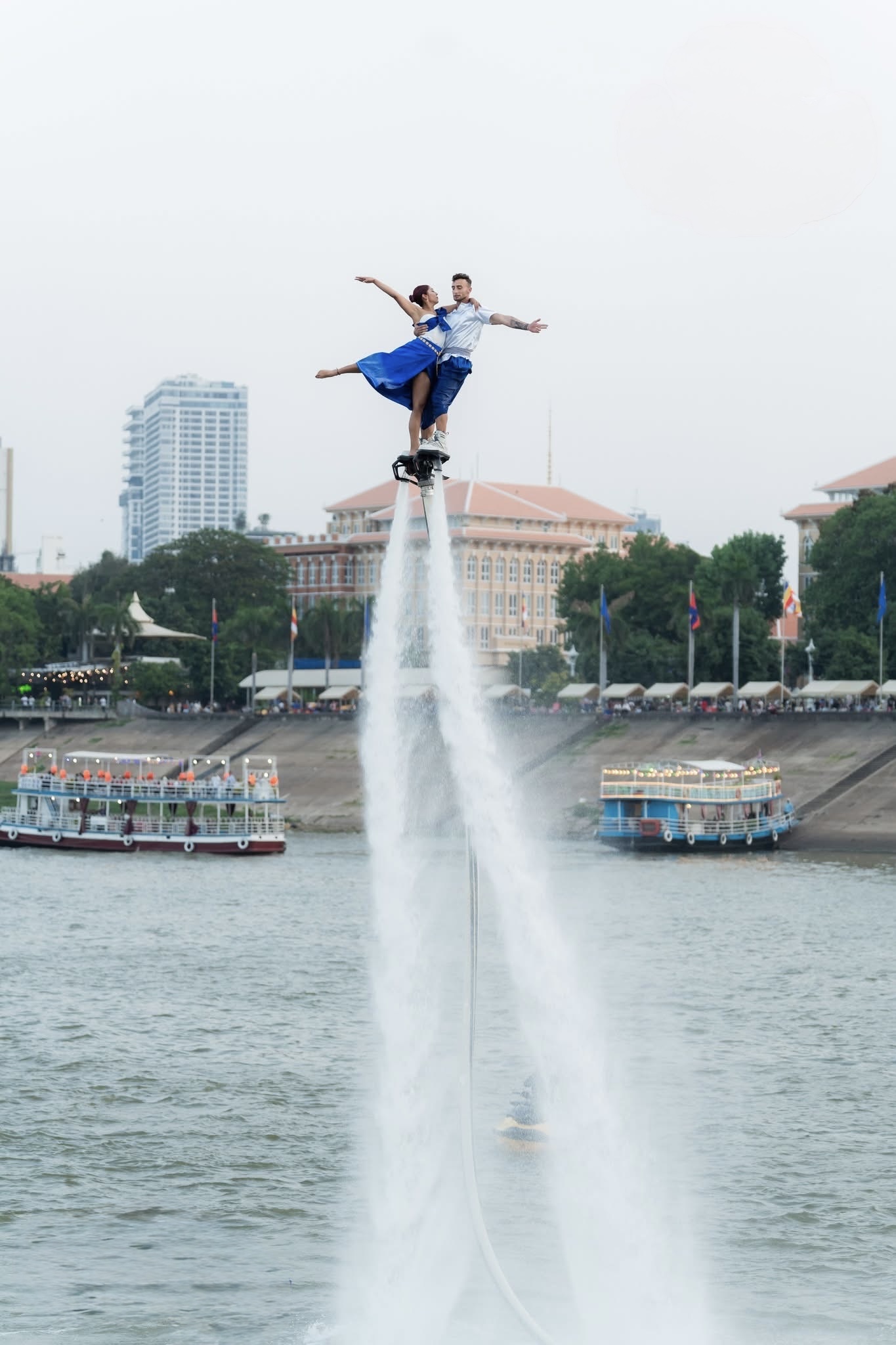 Fly Dance photo 2